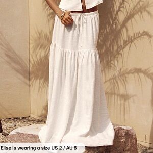 NWT Princess Polly Women’s White Tiered Maxi Skirt Size 8